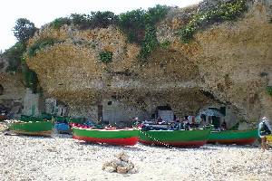 Ski Lodges, Mountain Refuges, Characteristic B&Bs and simply nice places to stay in Italy and the Italian Alps.